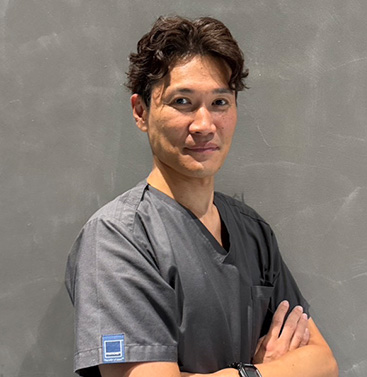 歯科医師　藤本　知秀